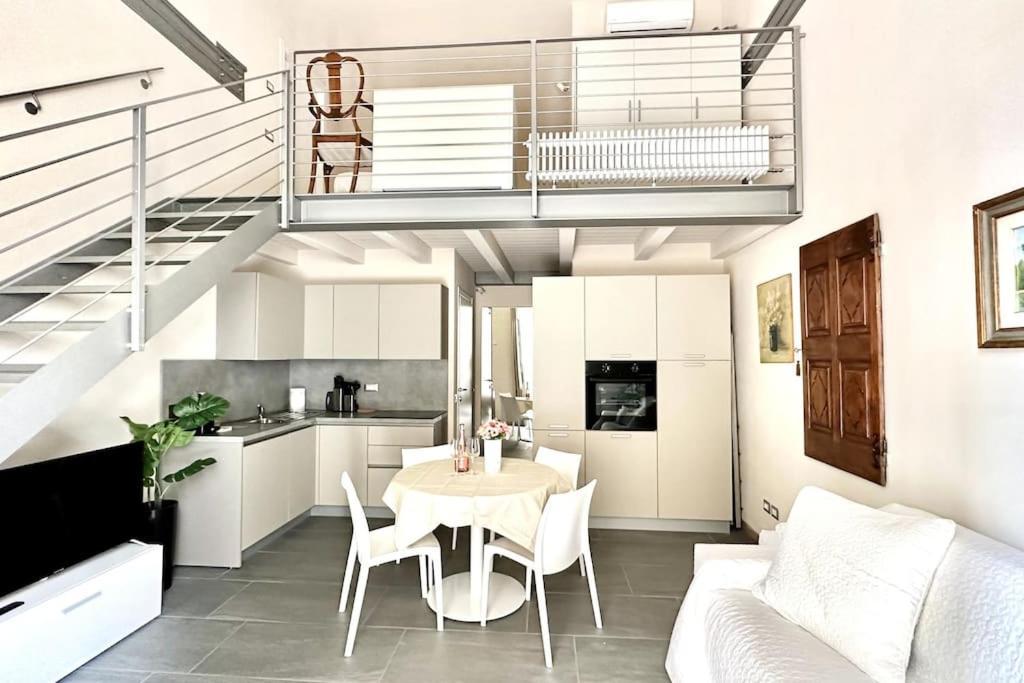 Duomo Modern Loft 100Mt From Duomo And Lake Como Exterior foto